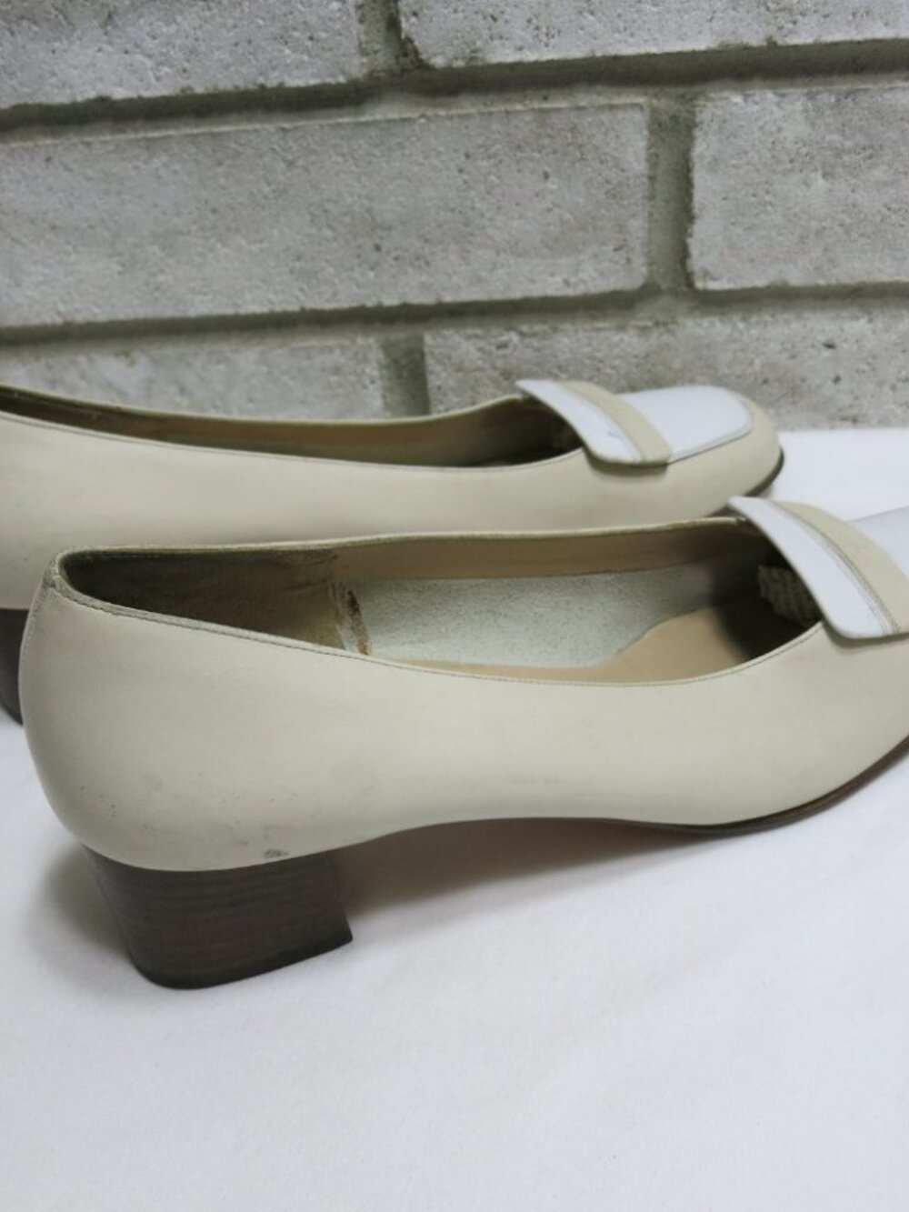 Salvatore Ferragamo Two Tone Leather Dress Pumps Women's Formal Shoe's 9.5 AAAA - Picture 5 of 7